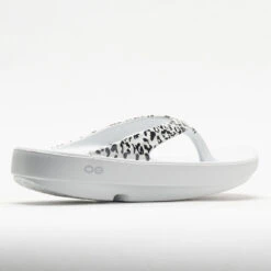 OOFOS OOlala Limited Women's White/Black Leopard 11 OOFOS OOlala Limited Women's White/Black Leopard -Sneakers Shop 570571 6